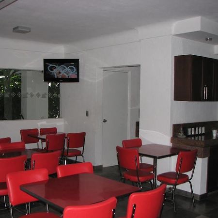 Hotel Y Suites Plaza Manzanillo Exterior photo