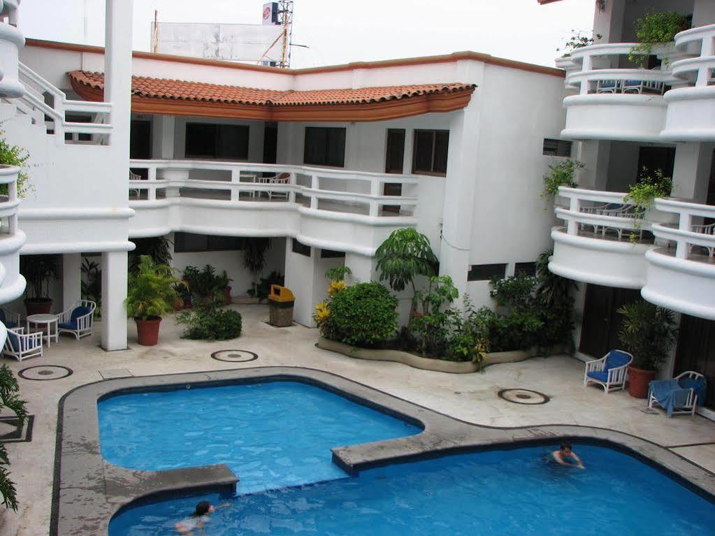 Hotel Y Suites Plaza Manzanillo Exterior photo